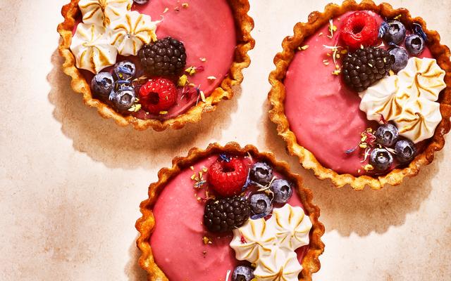 Tartelettes met frambozencurd en meringue