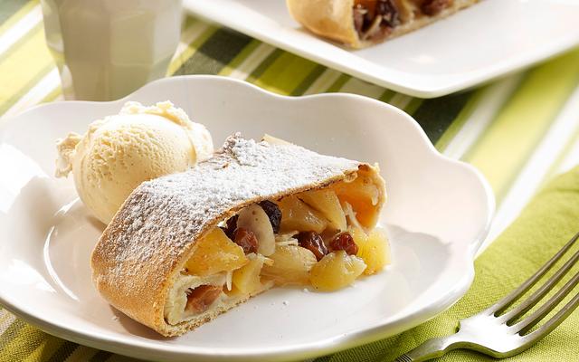 Appelstrüdel met rozijnen