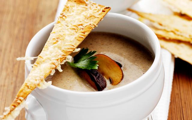 Champignonvelouté met kaaskoekje
