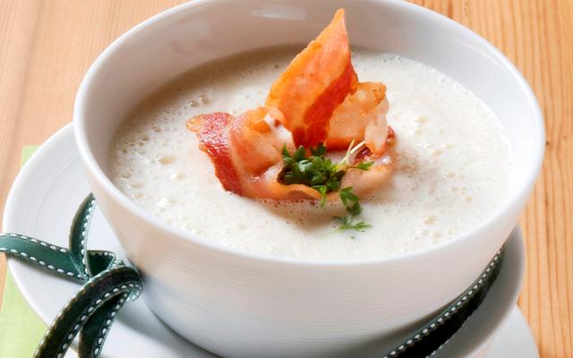 Schorsenerenvelouté met pancetta