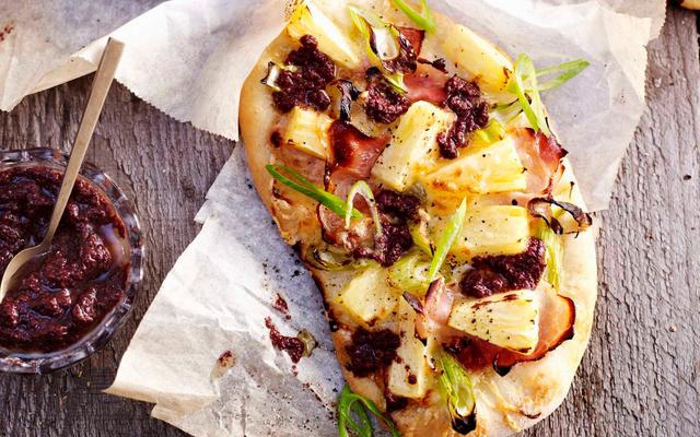 Huisgemaakte pizza Hawaï