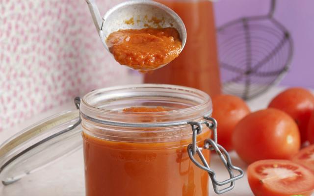 Tomatensaus met wortel