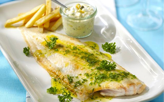 Zeetong 'meunière' met tartaarsaus