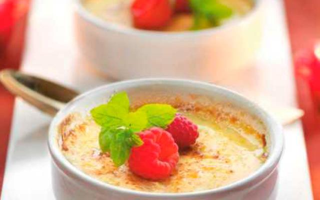 Crème brûlée van witte chocolade