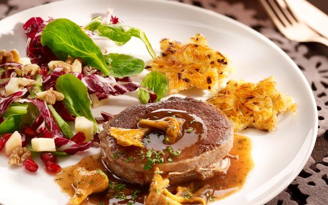 Hertenkalf met cantharellen en rösti