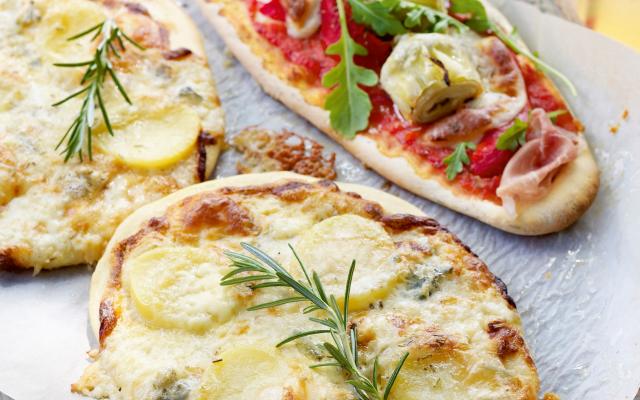 Pizza Bianca Met 5 Kazen Libelle Lekker