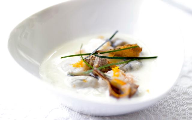 Prei-kokossoepje met zeevruchten