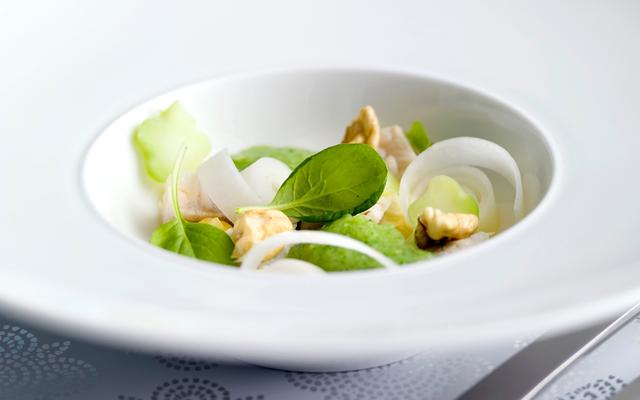 Paling met broccoli en citroencrème en walnoten