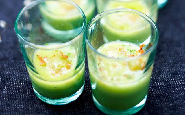 Erwtenvelouté met gebakken ravioli