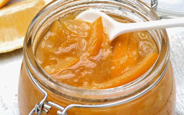 Abrikozenmarmelade met sinaasappel