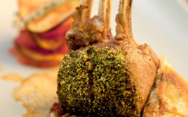 Lamscarré met spinazieflapjes