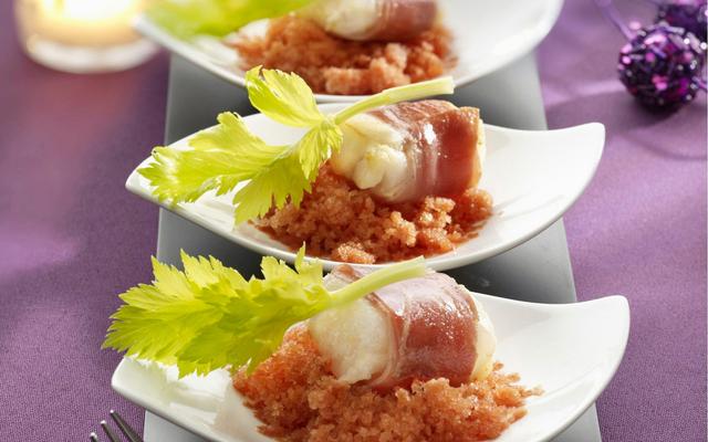 Rode poon met ham en gin-tomatengranité