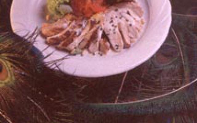 Salade van licht gerookte fazantenborst