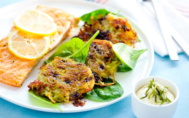 Rösti met zalm en munt-aioli