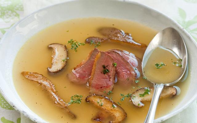Duivenconsommé
