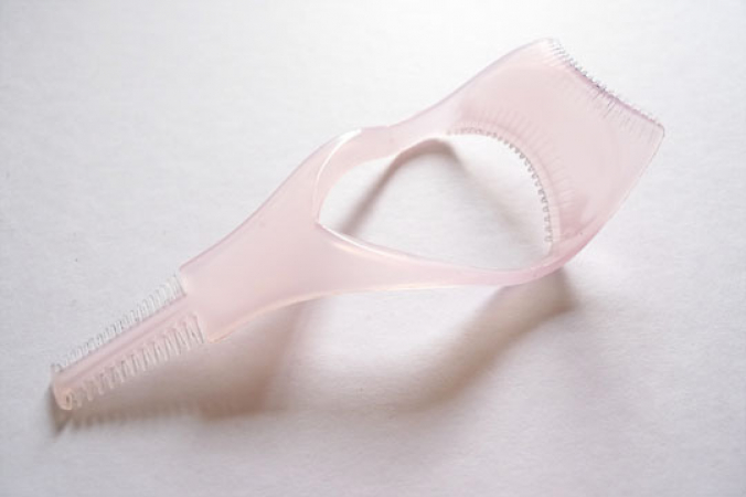 Mascara guard