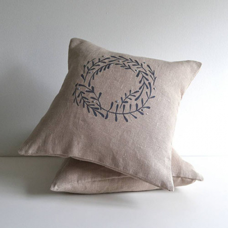 Coussins gui (28,96 €, sur Notonthehighstreet.com)