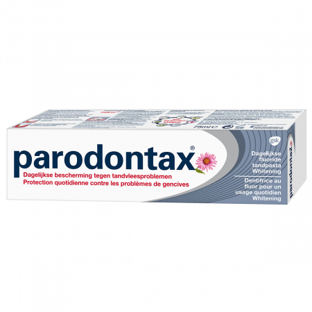 Du dentifrice et une brosse à dent