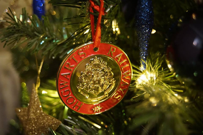 25 Idees Pour Decorer Son Sapin De Noel Sur Le Theme D Harry Potter