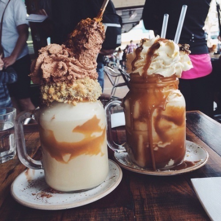 Maak de heart attack hot chocolate