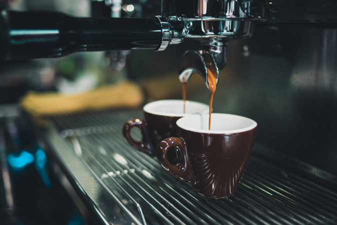 Ristretto = 1 kortgehouden shot espresso van 15 tot 20 ml