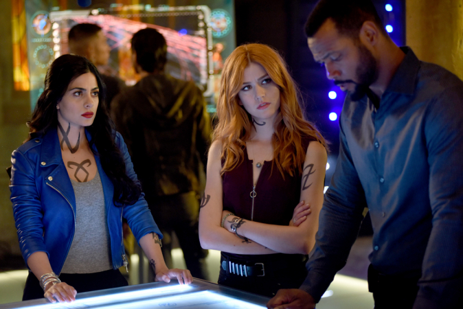 Shadowhunters: The Mortal Instruments (wekelijks een nieuwe aflevering van seizoen 3 op woensdag)