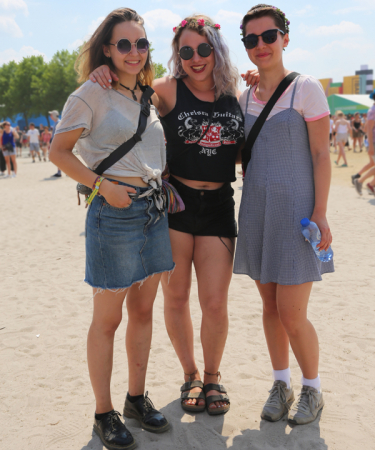 Nele (18), Muriel (17) en Lily (18) uit Keulen
