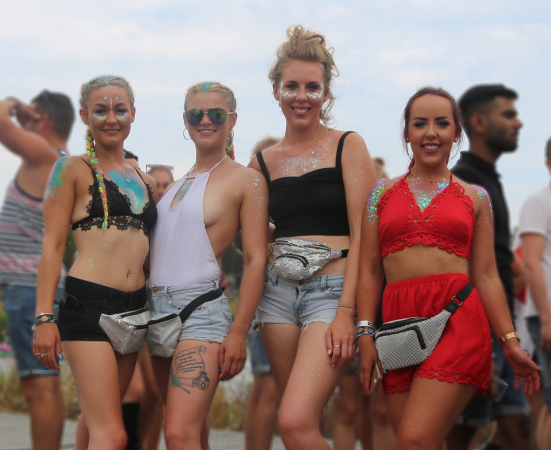 Sofie, Rebecca, Laura, Ashleigh – Engeland