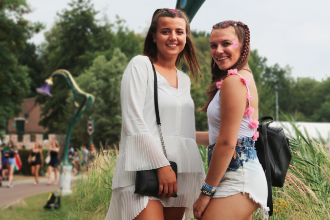 Alexandra & Demi – België