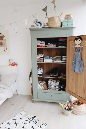 Une garde-robe