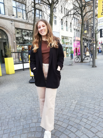 Veronique (18)