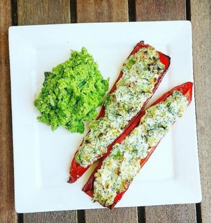2. Gevulde zoete paprika’s met groentenpuree