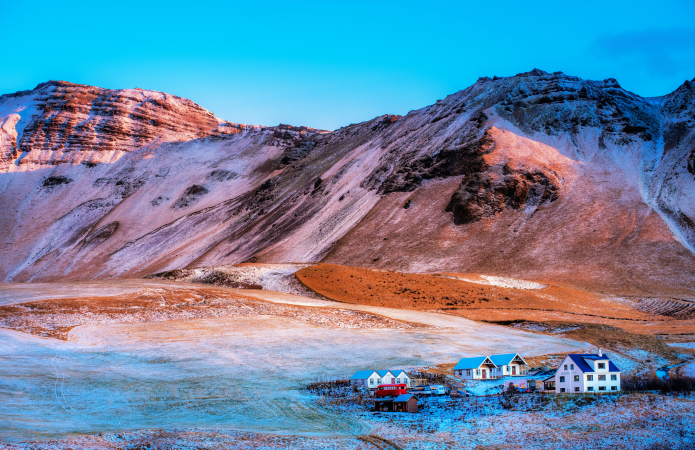 3. The Arctic Coast Way, IJsland