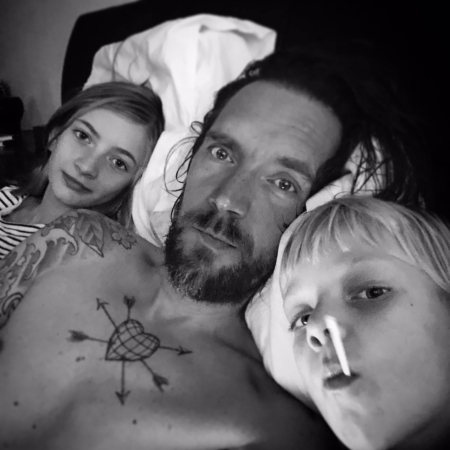 Art director Kristof gaf zijn oogappels de namen Milla (12) en Onno (8)