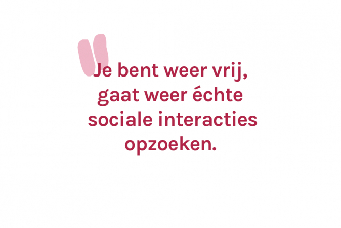 De vrienden van Jimmy (33) verklaarden hem voor gek toen hij 5 jaar geleden Facebook uit z’n leven bande. Intussen zijn enkelen hem gevolgd.