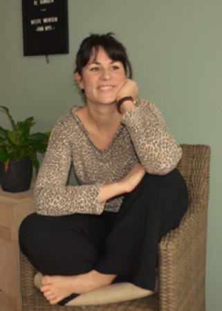 Gerlinde gaat vandaag, op haar verjaardag, de beentjes losgooien.