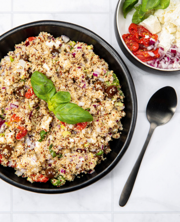 Mediterraanse quinoasalade (4 pers., 30 min.)