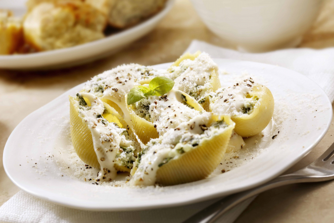 Fettuccine met ricotta, spinazie en pijnboompitten