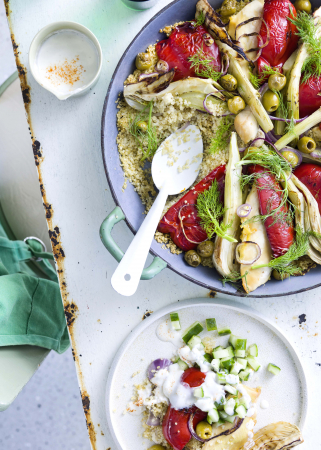 Ovenkip met quinoa, fetaroom en komkommersalsa