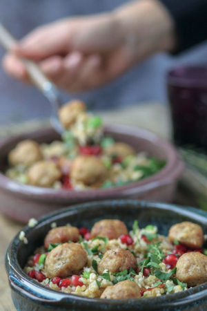 Bulgurslaatje met kipballetjes