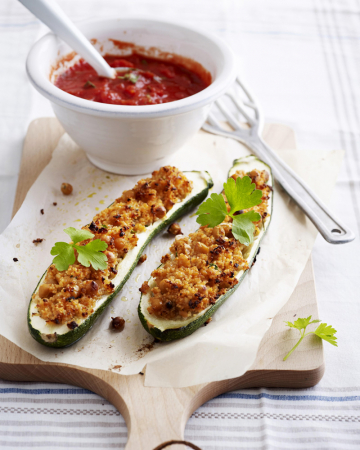 Gevulde courgette met kikkererwten en couscous