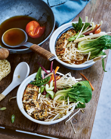 Ramen met gepaneerde tofu