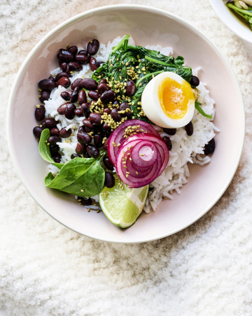 Spicy breakfast bowl