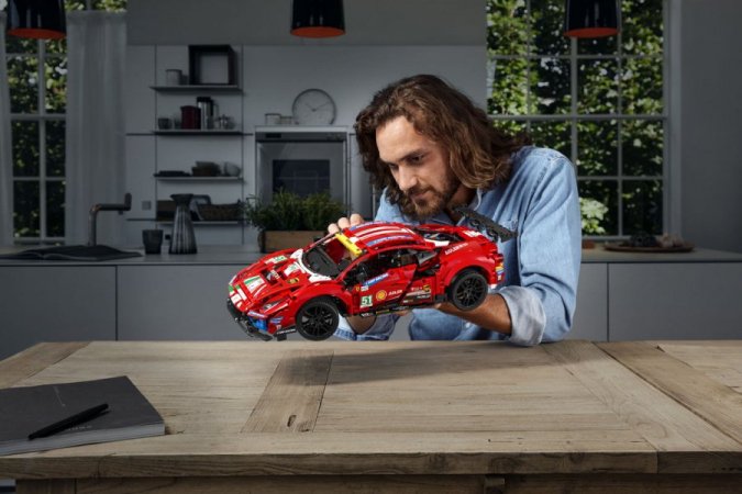 Un kit de construction LEGO