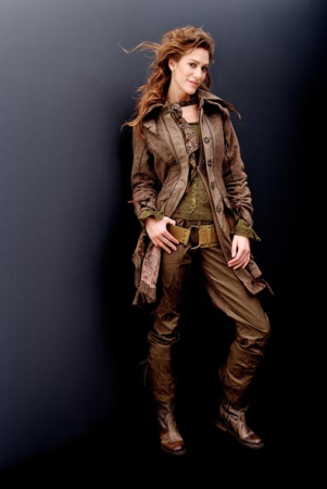 IAMCasual women Tshirt 89,95euro Cardigan 149,95euro Coat 249,95euro Pants 124,95euro