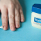 Voorkom nagellak op je huid