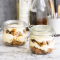Trifle met peperkoek, rum, rozijnen en banketbakkersroom
