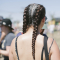 De festivaltrend: boxer braids en glitter roots