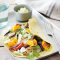 Wrap met pompoen, avocadoroom en kalkoen