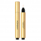 Stylo illuminateur Touche Éclat de Yves Saint Laurent, 36€